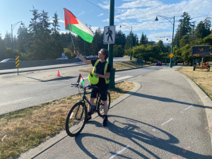 Salute to an unknown woman for standing up for Palestine
